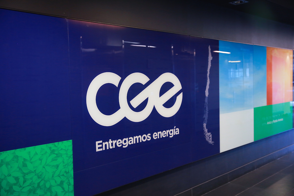 Identidad CGE Entregamos energía aplicada en oficinas